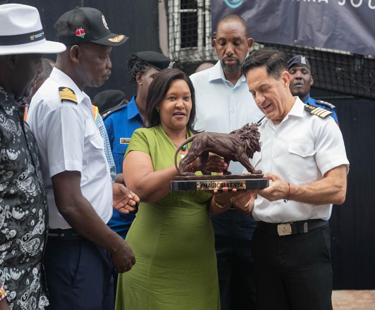  CRUISE VESSEL AS AZAMARA